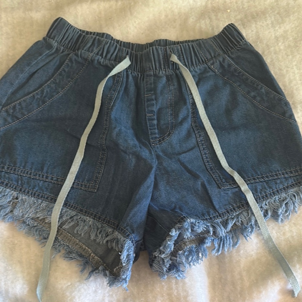 Cute drawstring denim shorts